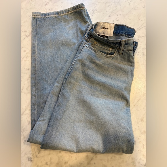 Men’s H&M, NWOT, Faded Denim, 30/32, Baggy Fit jeans, never worn - Picture 5 of 12